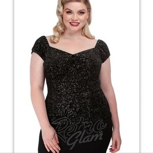 EUC Collectif Dolores top 🖤